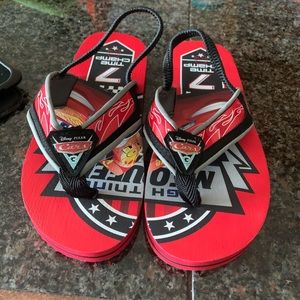 Disney cara flip flops